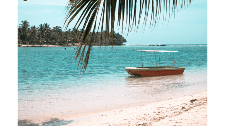 Pink island|Tradition in Bahamas||