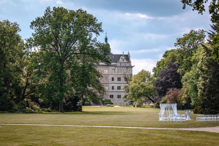 wolfsburg castle, castle park, wedding venue, wedding, castle, wolfsburg, germany, lower saxony, free wedding ceremony, wedding location ideas, wedding venue, wedding venue, wedding venue, wedding venue, wedding venue, wolfsburg